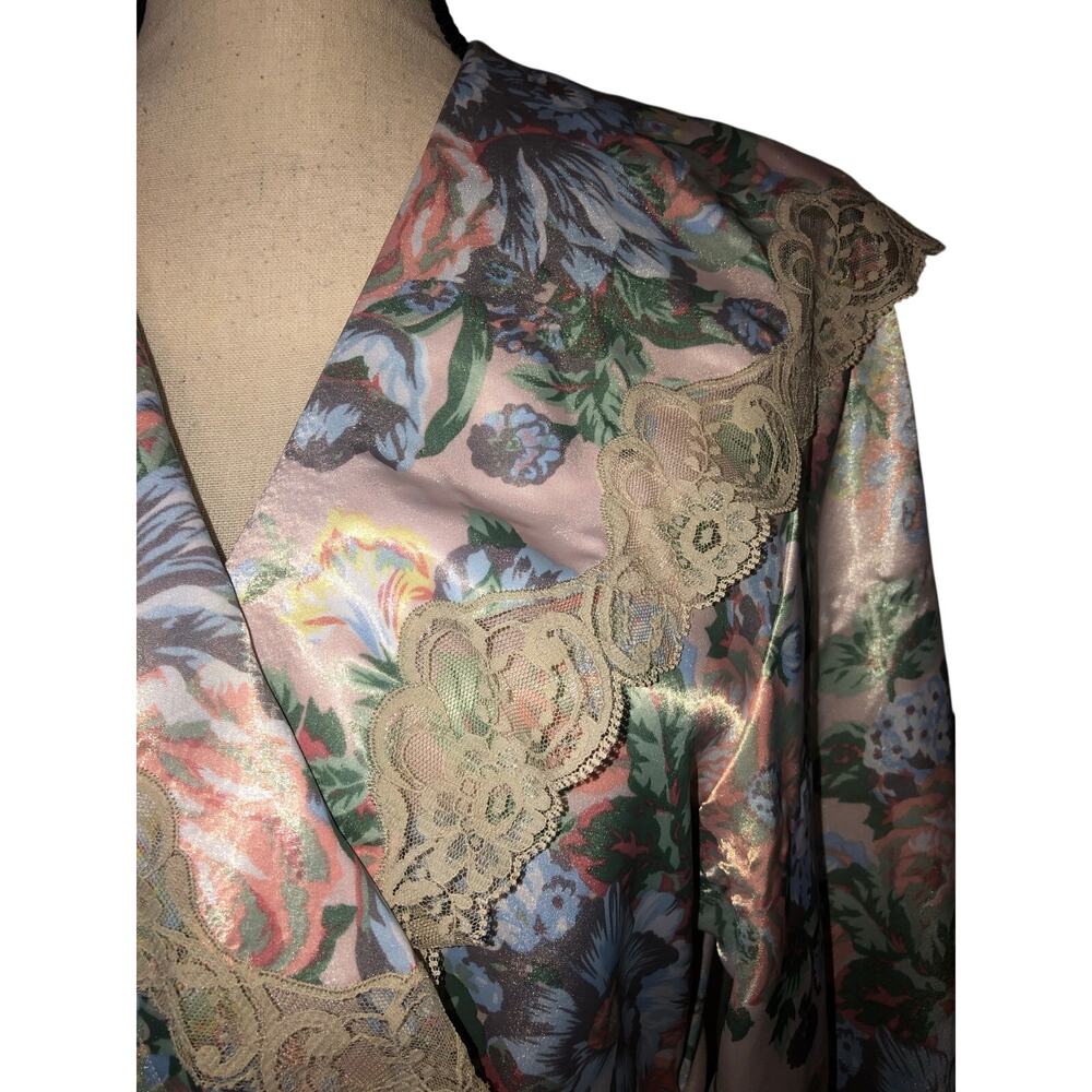 Victoria's Secret Gold Label 90s Robe Size L Pink Floral Lace Wrap Belt Pockets - Picture 3 of 11
